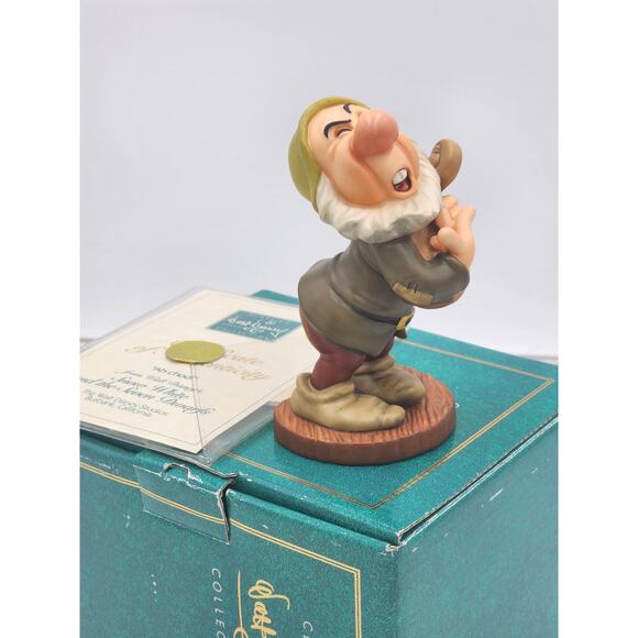 WDCC Sneezy Snow White Seven Dwarfs “Ah-Choo!” Disney Retired Vintage COA Box - Picture 5 of 16